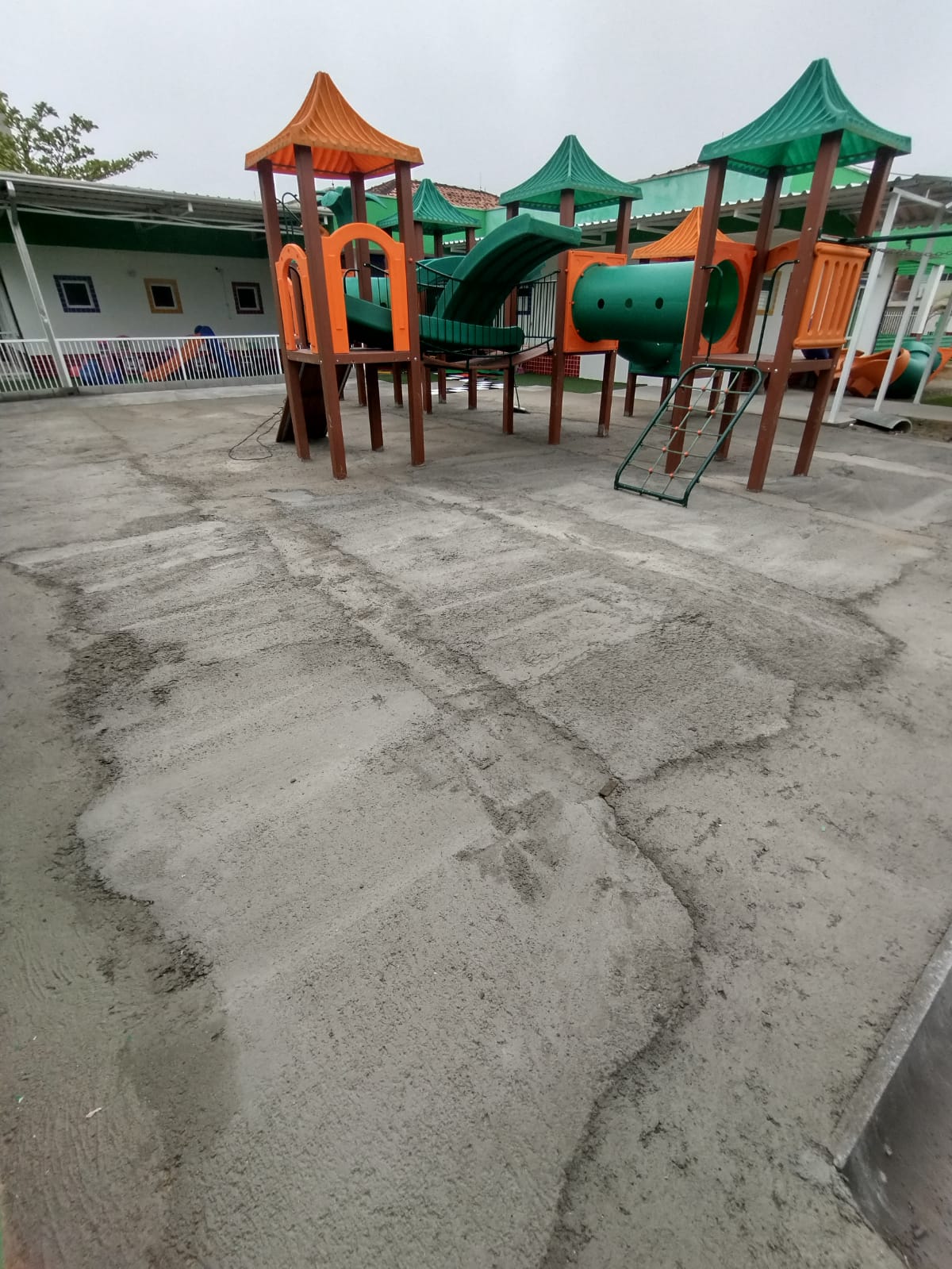 Playground antes do piso modular