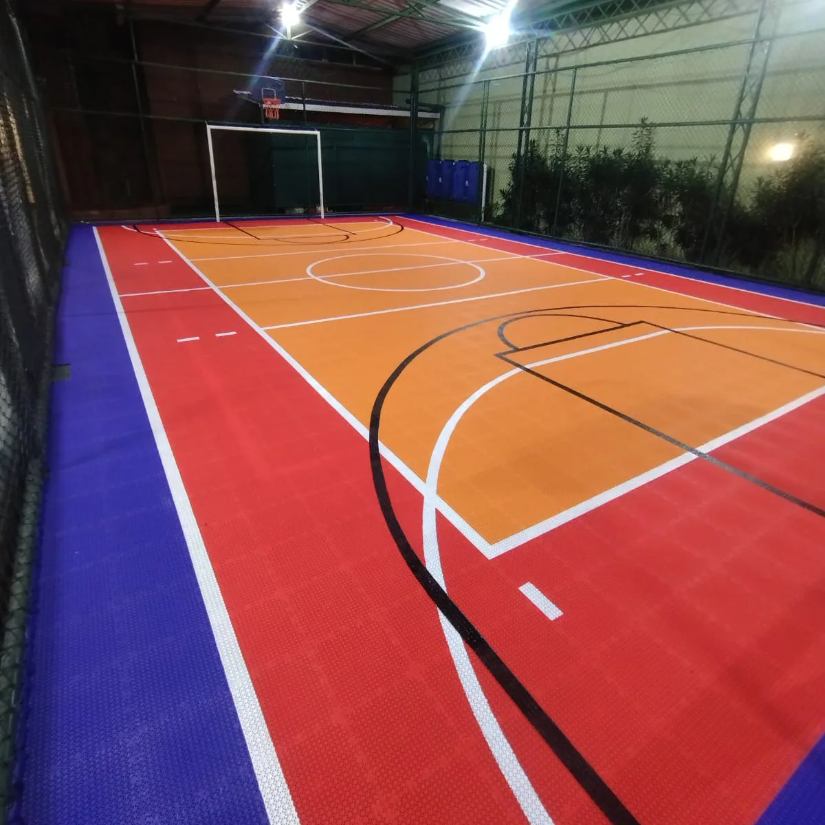 Quadra externa com piso modular Sport Out